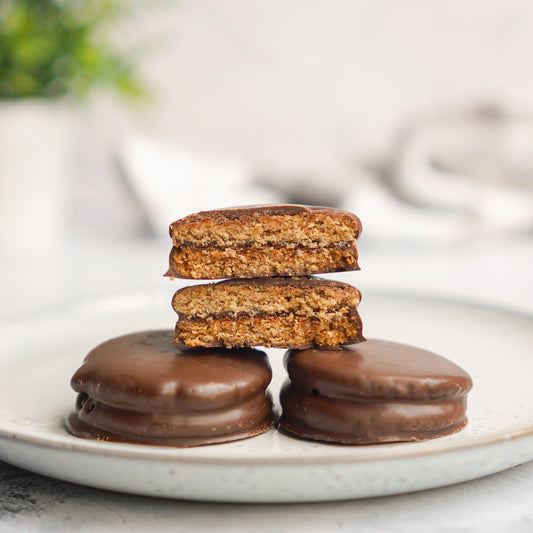 Healthy cacao alfajores