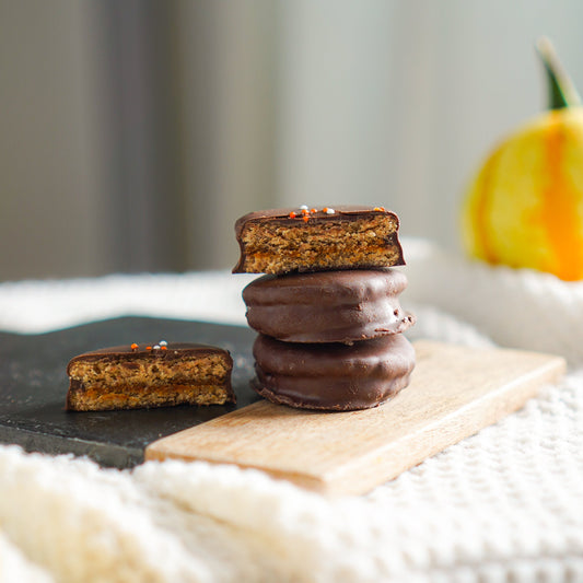 Healthy pumpkin alfajores